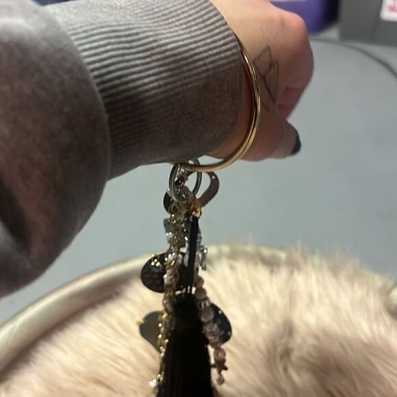 Upcycled Unique Bangel Wristlet Keychain - Picture 3 of 3